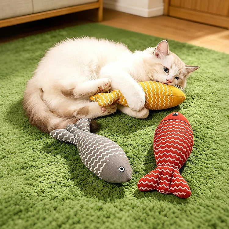 Catnip Fish Chew Toy – Plush Interactive Dental Toy for Indoor Cats