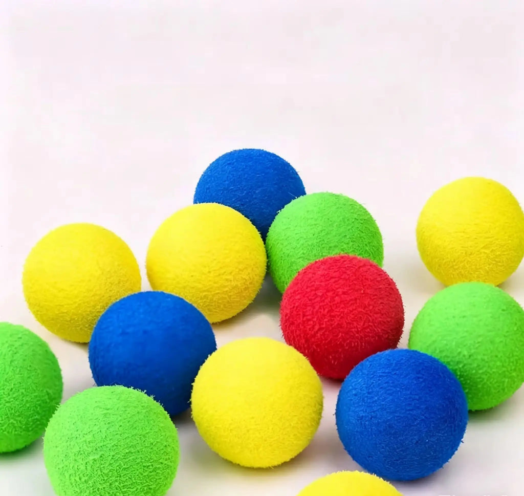 21-piece cat playset: includes 1 transmitter and 20 plush balls in random colors, perfect as an interactive toy for indoor cats